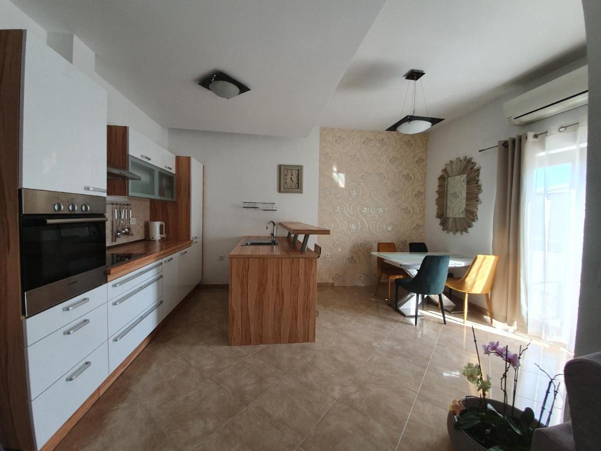 Grey House Apartment Makarska Exterior photo
